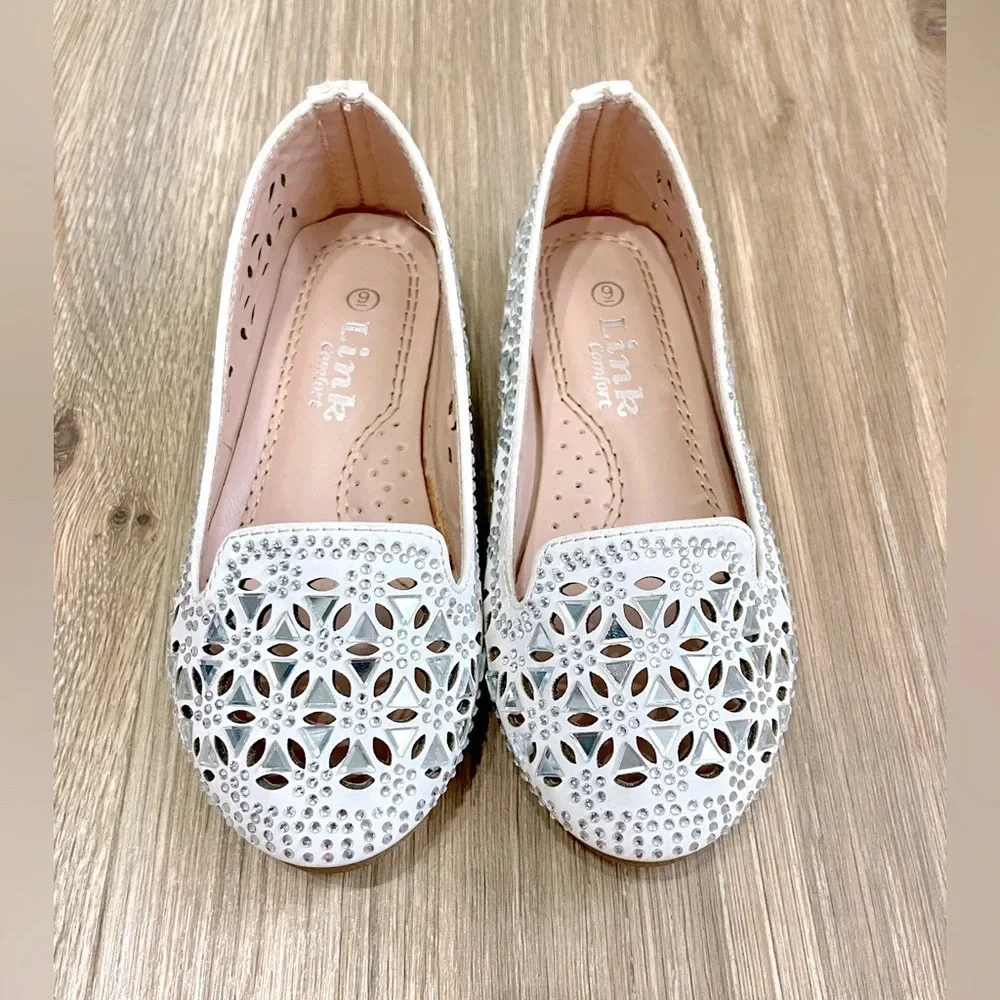 Link White Cutout Rhinestone Toddler Flats Size 9